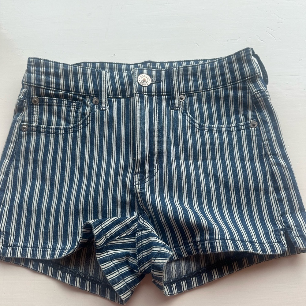 AMERICAN EAGLE OUTFITTERS NEXT LEVEL STRETCH JEAN SHORTS SIZE 2